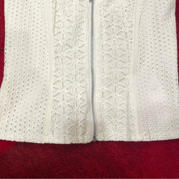 BEBE White Corset Top Size Small Eyelet Design y2k - Picture 3 of 7